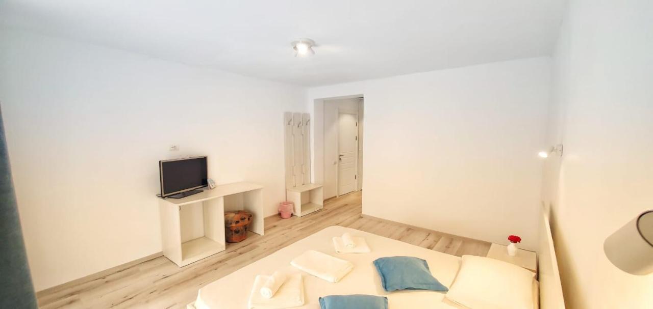 Casa Cochilia - Camera Privata In Localitatea Tuzla Ngoại thất bức ảnh